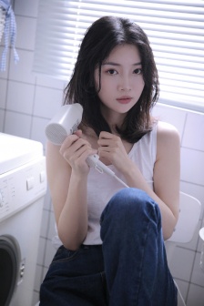 德凯奥特曼免费观看