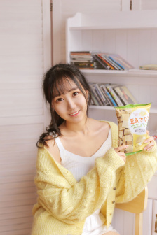 米色弟弟